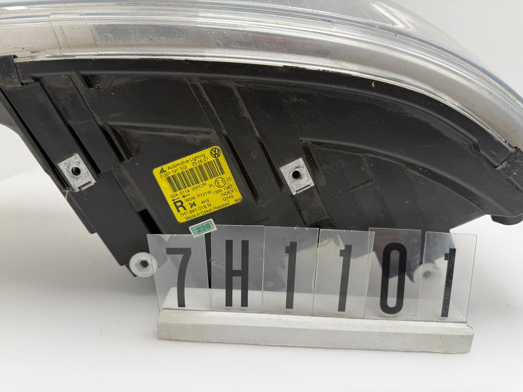 7H1 941 016 N / 7H1 941 016 S; 7H1 2 0-02; 226/228 VW TV T5 Scheinwerfer rechts