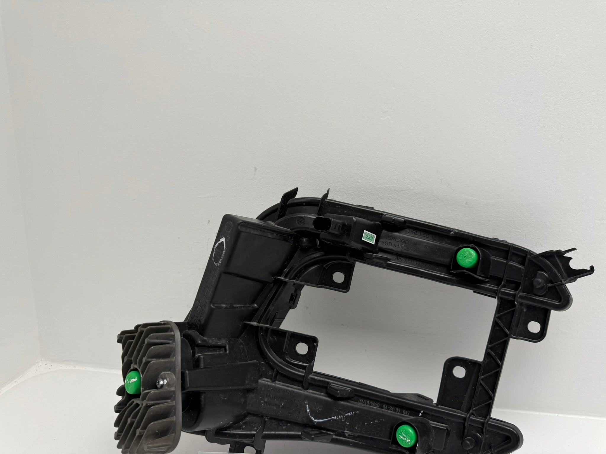 3GD941055A; 3GD 2 01; 232  VW Passat B8 Facelift LED Tagfahrleuchte Links