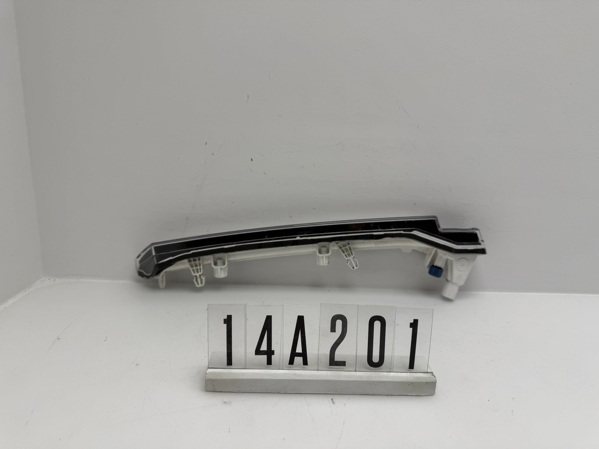 14A 941 654; 14A 2 01; 236 VW ID.7 LED Lichtleiste vorne rechts