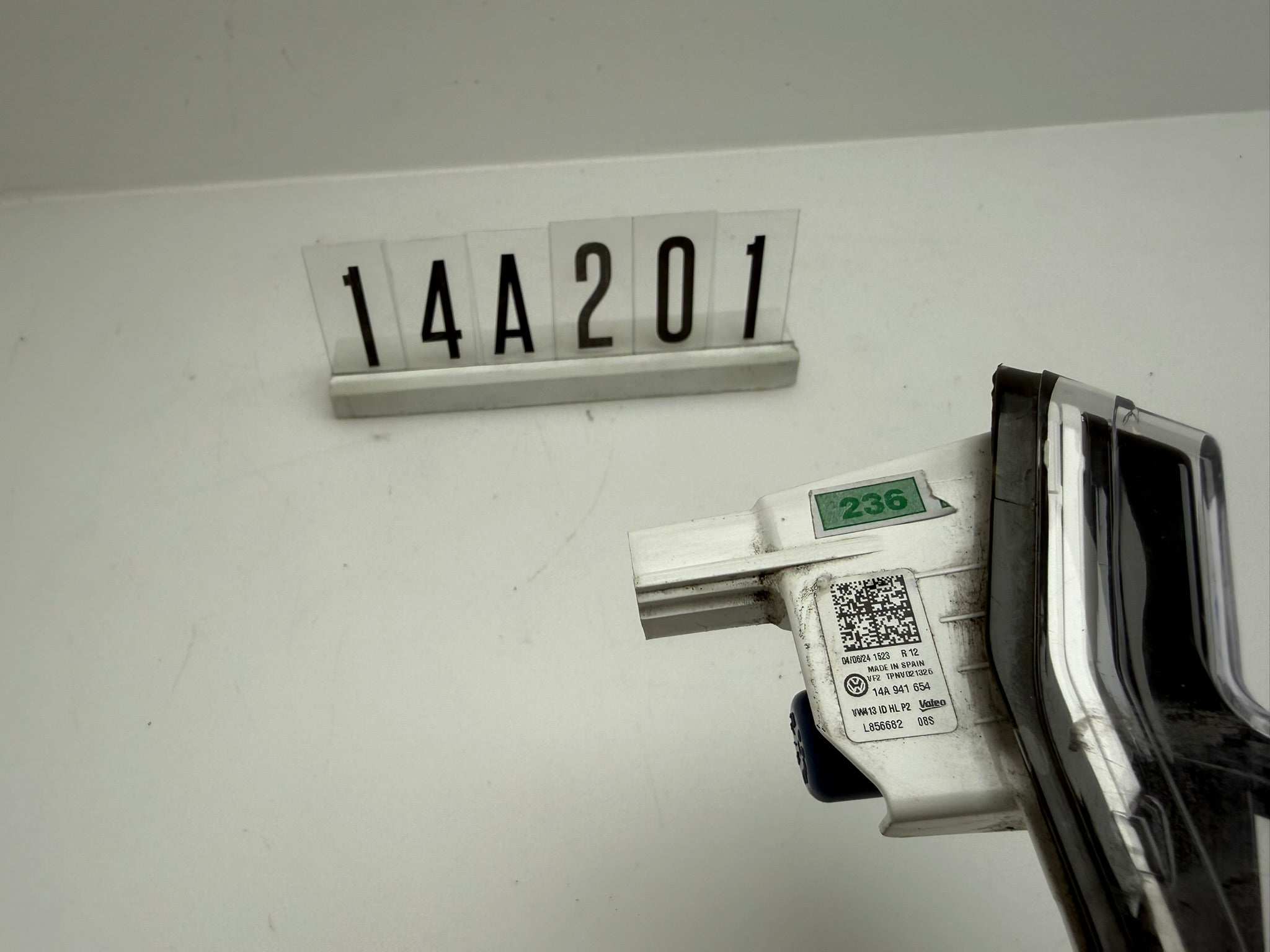 14A 941 654; 14A 2 01; 236 VW ID.7 LED Lichtleiste vorne rechts