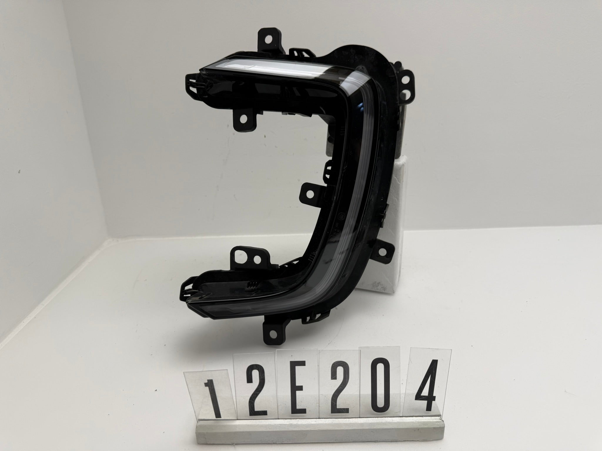 12E 941 055 E; 12E 2 01-04; 238-241 VW Up AA Tagfahrlicht Links