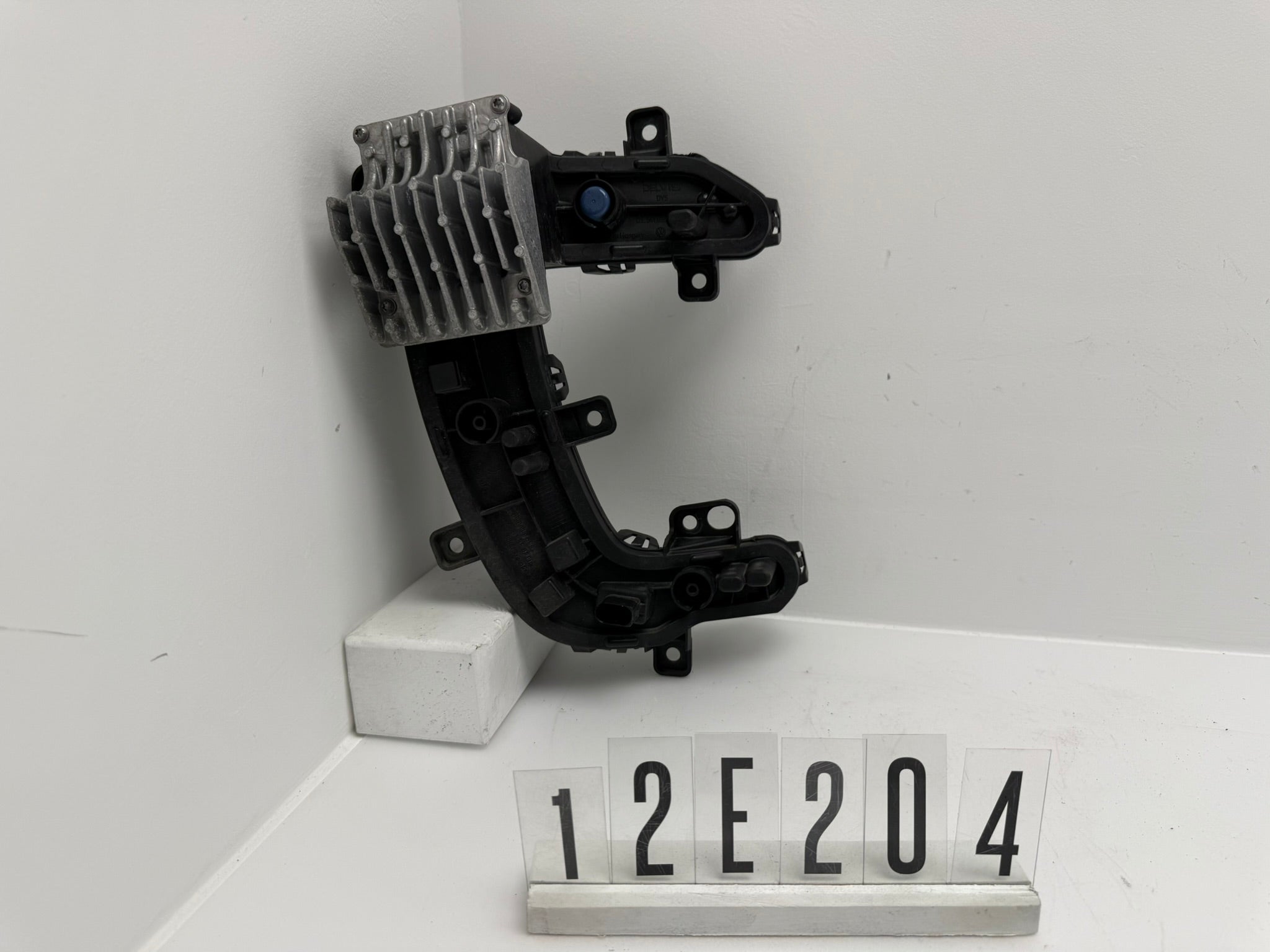 12E 941 055 E; 12E 2 01-04; 238-241 VW Up AA Tagfahrlicht Links