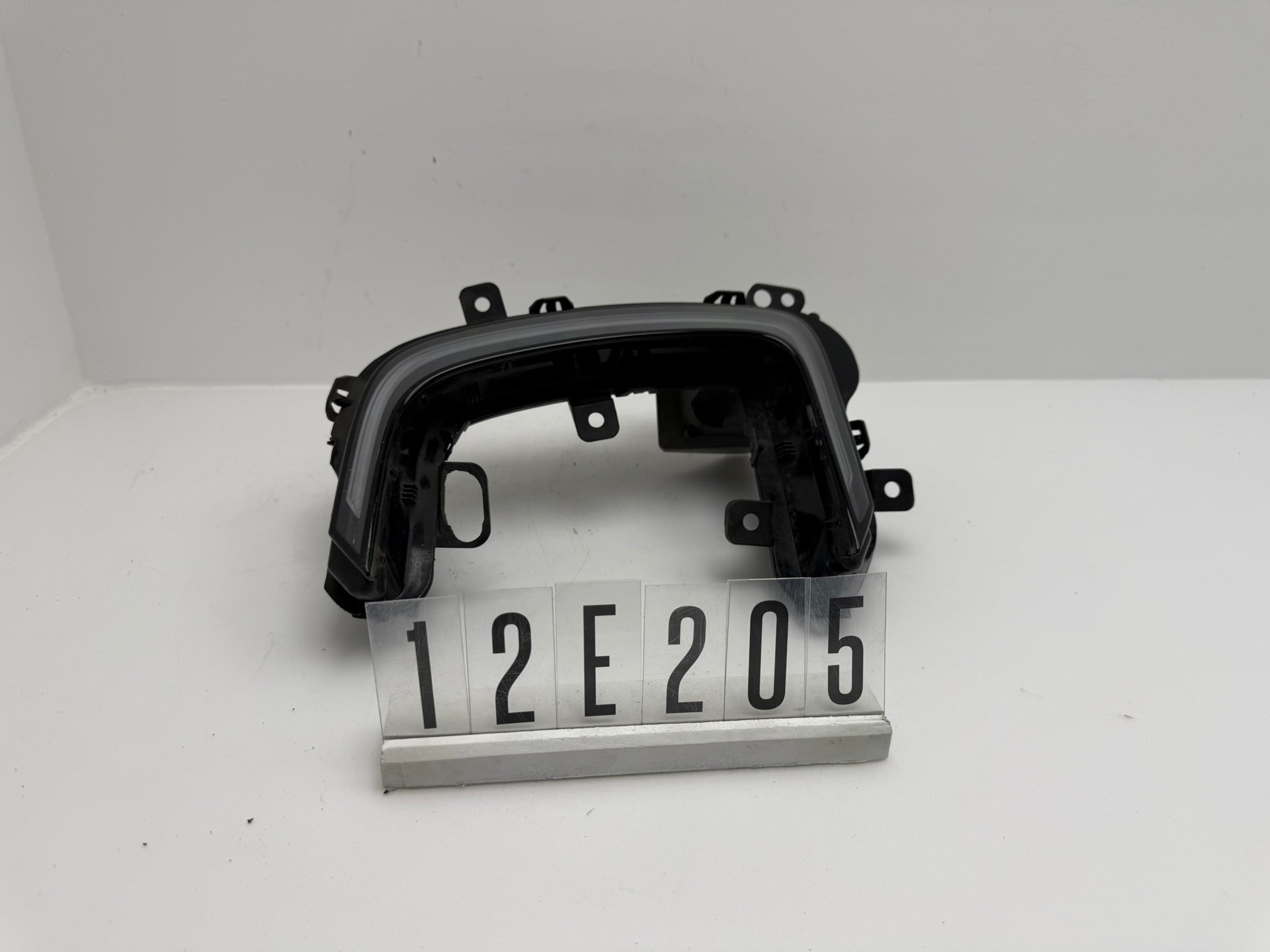 12E 941 056 E; 12E 2 05; 242 VW Up AA Tagfahrlicht Rechts