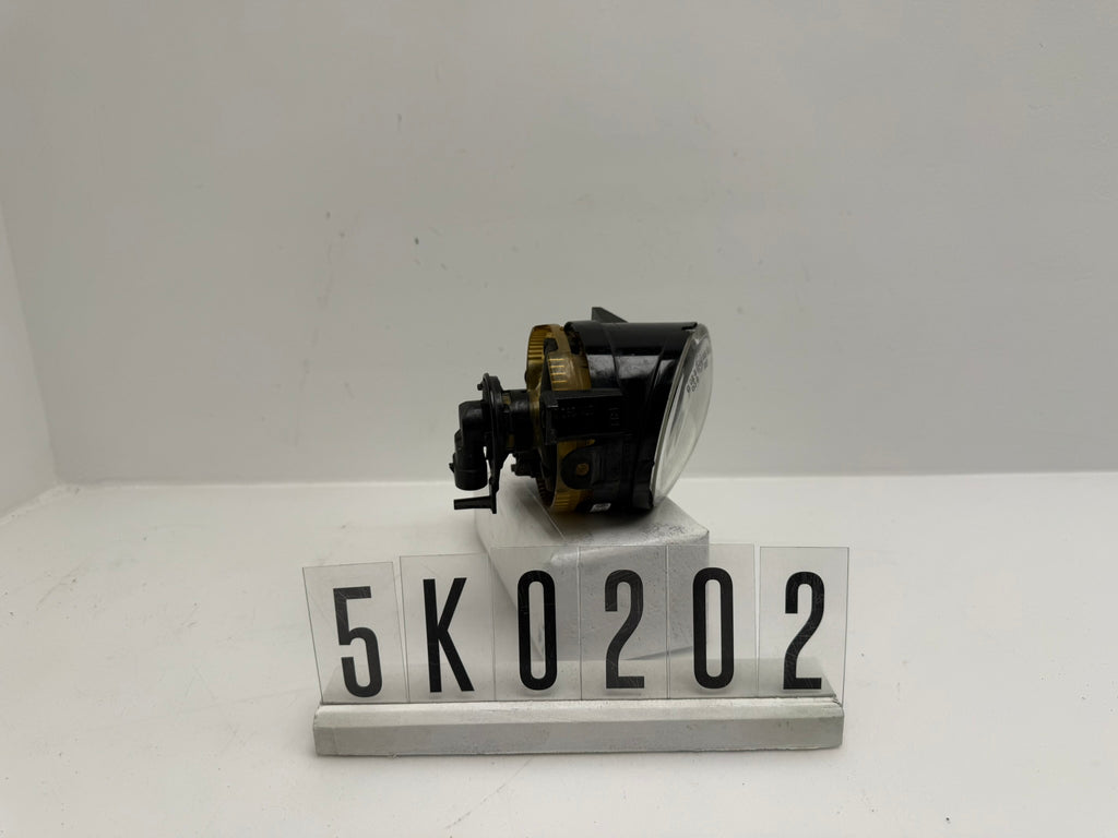 1TO 941 700 H; 5K0 2 02; 246 VW TOURAN Nebelscheinwerfer rechts