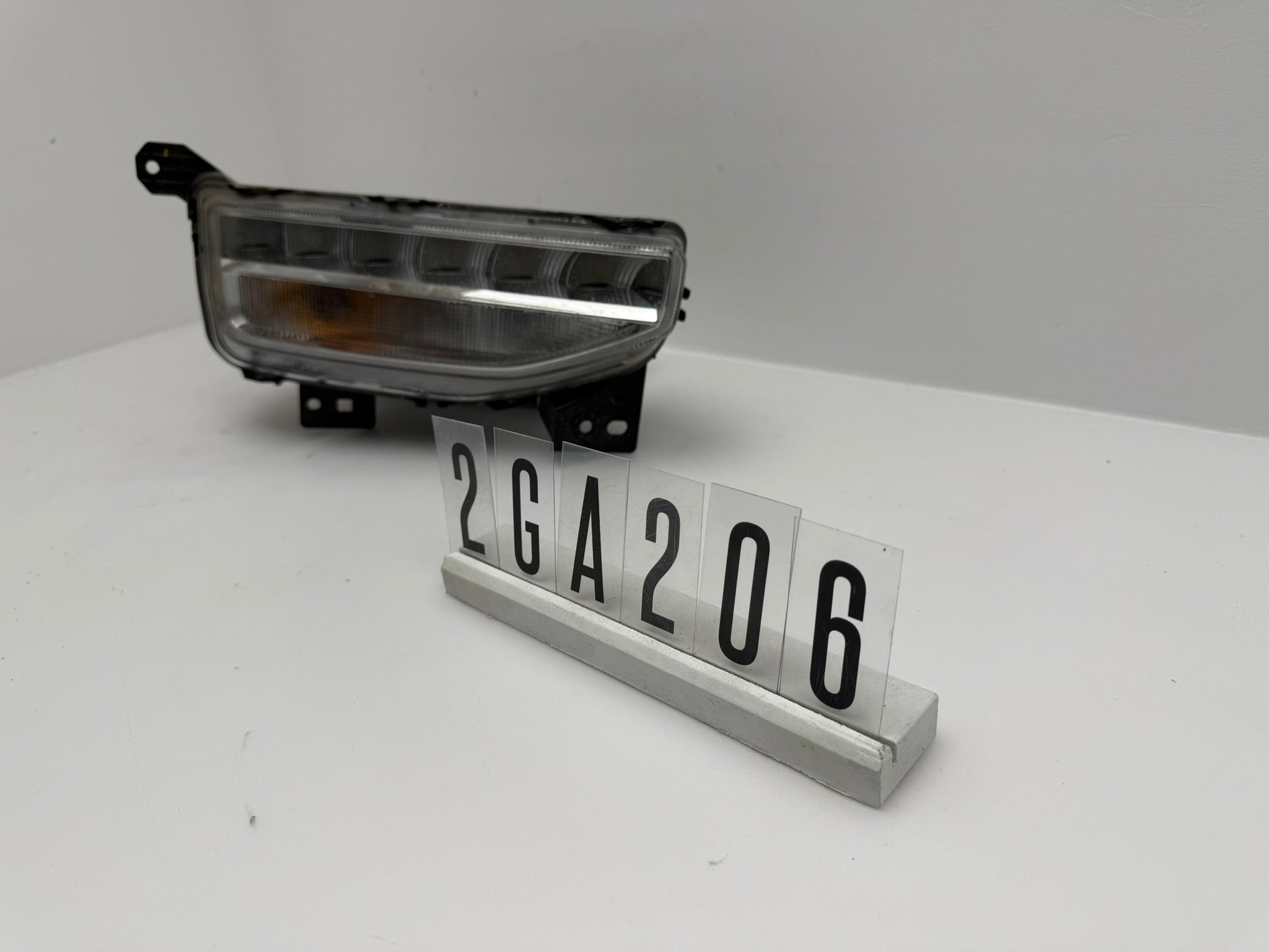 L90104862 / 2GA.941.055.J; 2GA 2 06; 250 VW T-Roc 2GA Nebelscheinwerfer links