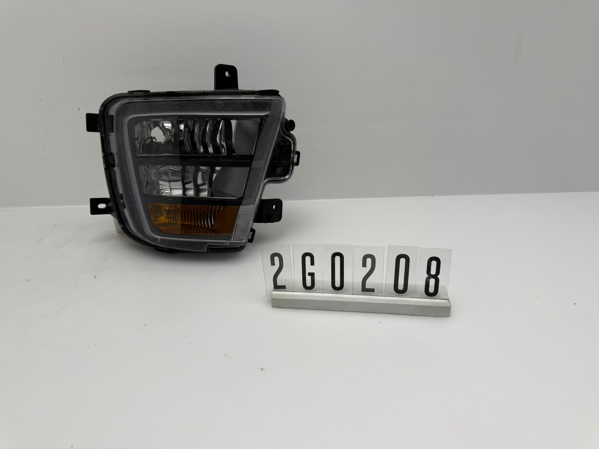 1K8941661H; 2G0 2 08; 255 VW SCIROCCO Nebelscheinwerfer links