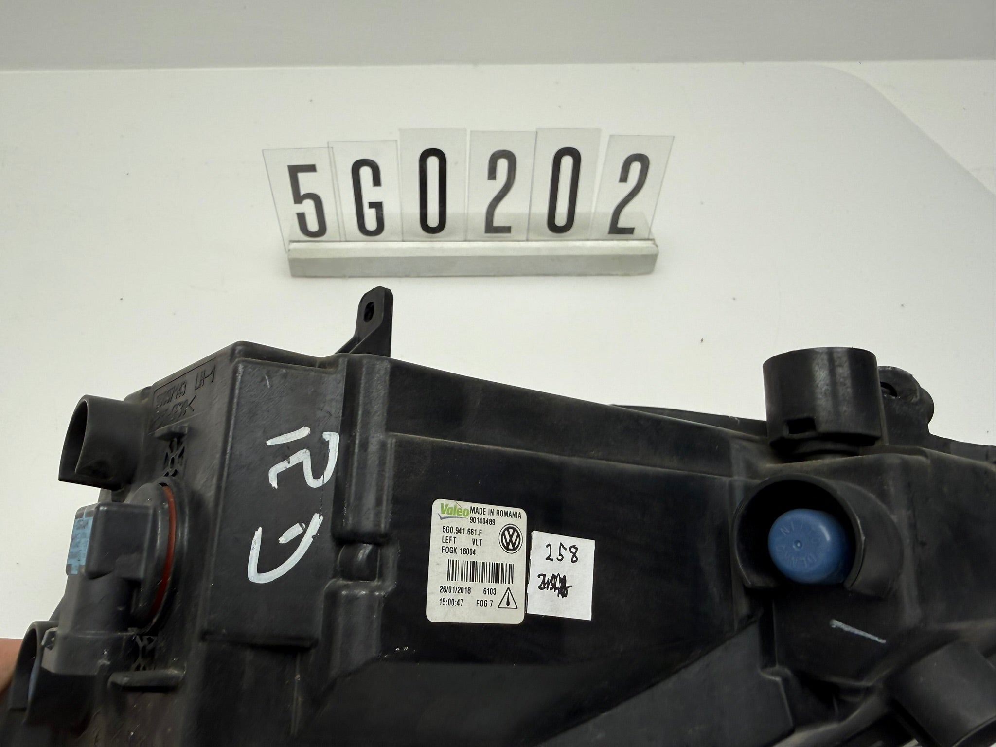 5G0.941.661.F; 5G0 2 02; 258 VW Golf 7 VII Nebelscheinwerfer links