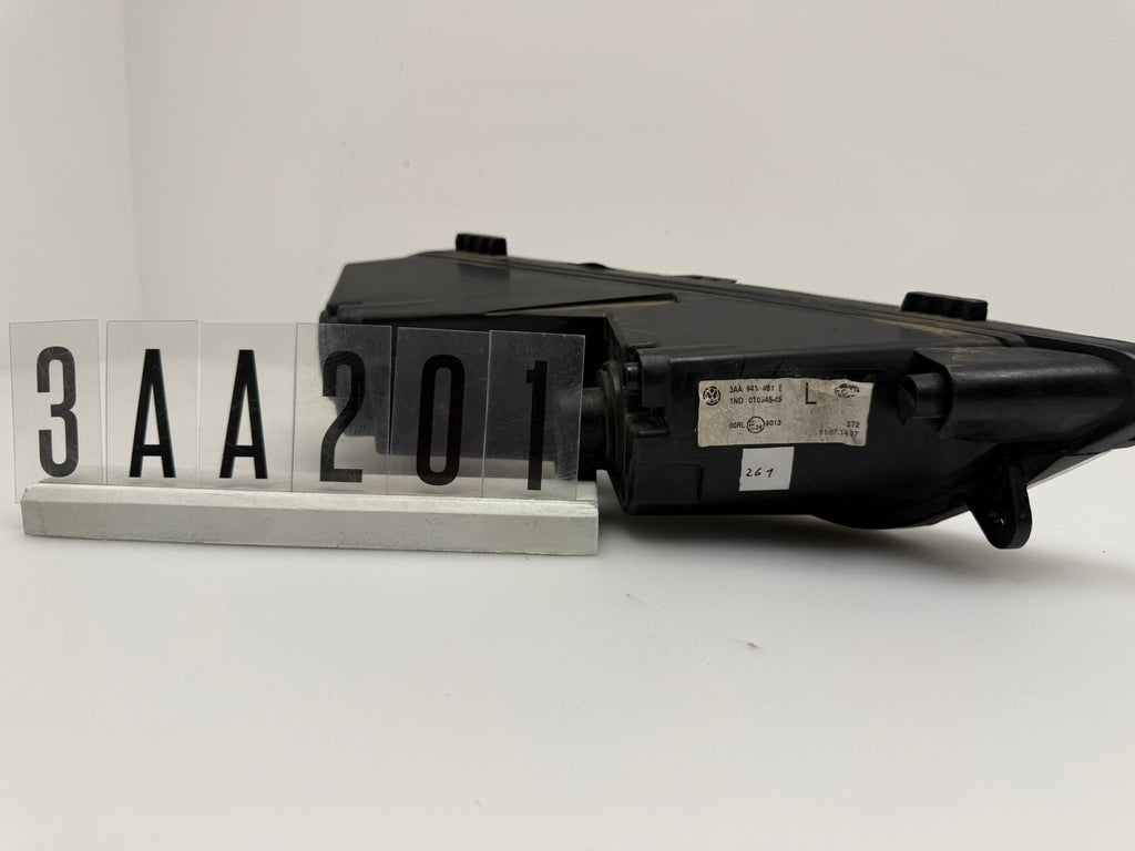 3AA 941 661 E / 1ND 010545-05; 3AA 2 01; 261 VW PASSAT B7 Nebelscheinwerfer links