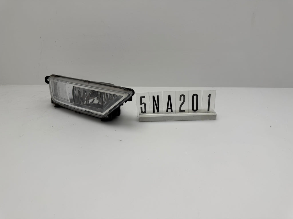 5NA.641.700.A; 5NA 2 01; 263 VW Tiguan II Nebelscheinwerfer rechts