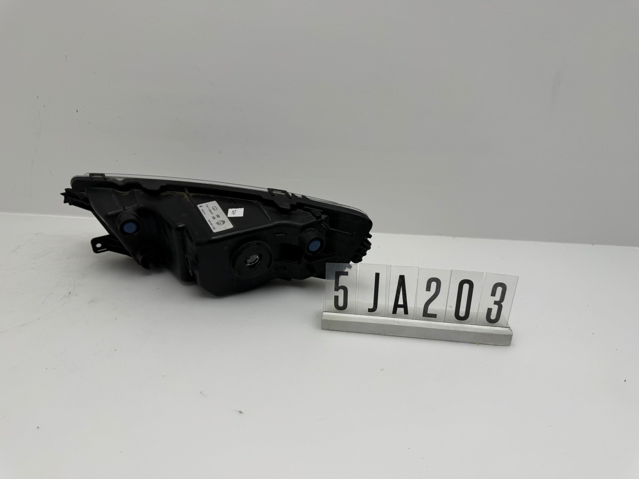 5JA.941.700; 5JA 2 03; 269 Skoda Rapid NH Nebelscheinwerfer rechts