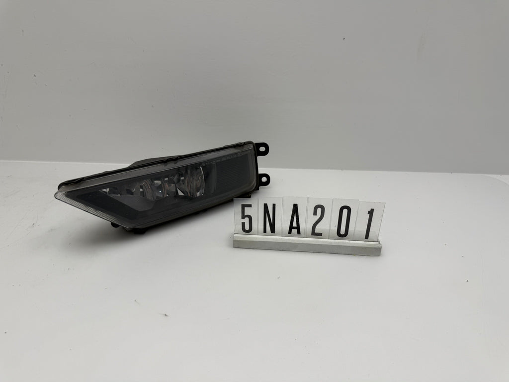 5NA.941.699; 5JA 2 01-02; 267-268 VW TIGUAN AD BW Nebelscheinwerfer links