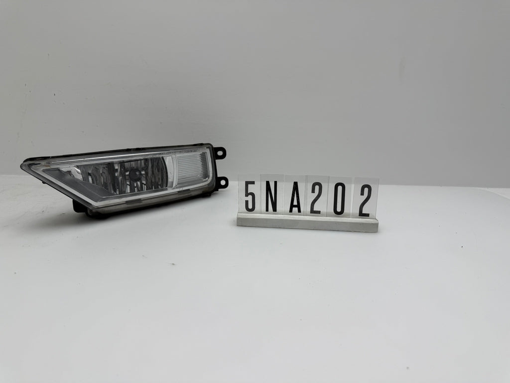5NA.941.699; 5JA 2 01-02; 267-268 VW TIGUAN AD BW Nebelscheinwerfer links