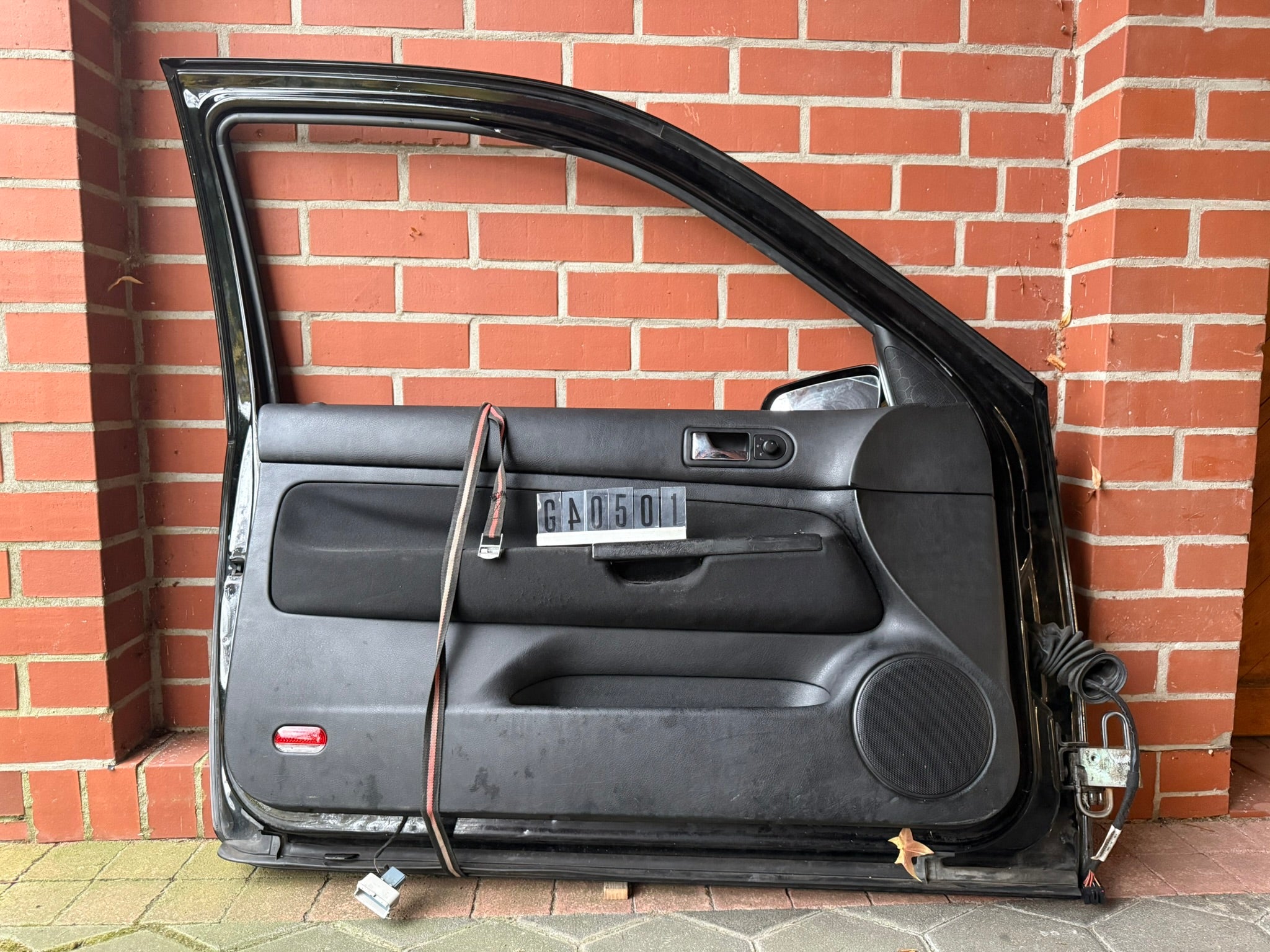 G40 5(4) 01; 274 VW Golf IV 4 Fahrertür 3 türig vorne links schwarz