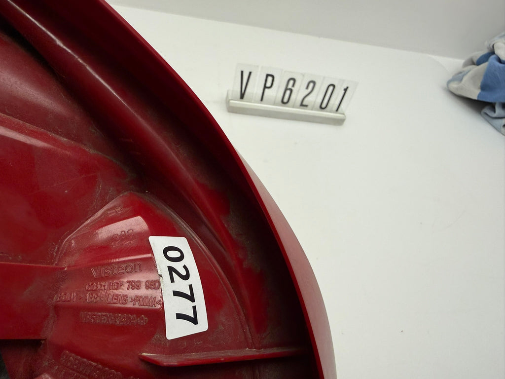 P6PFX-13404-A; VP6 2 01; 277	PEUGEOT 207 CC Rückleuchte rechts
