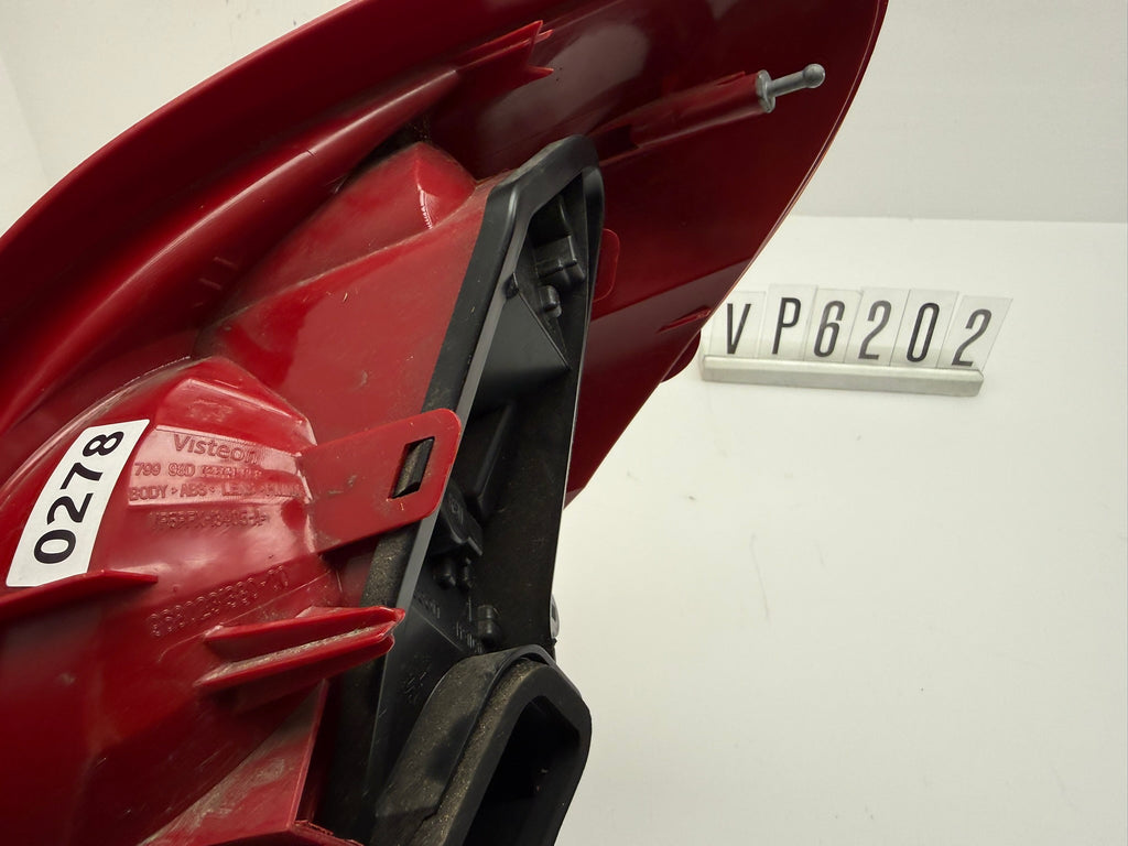 P6PFX-13405-A; VP6 2 02; 278	PEUGEOT 207 CC Rückleuchte Links