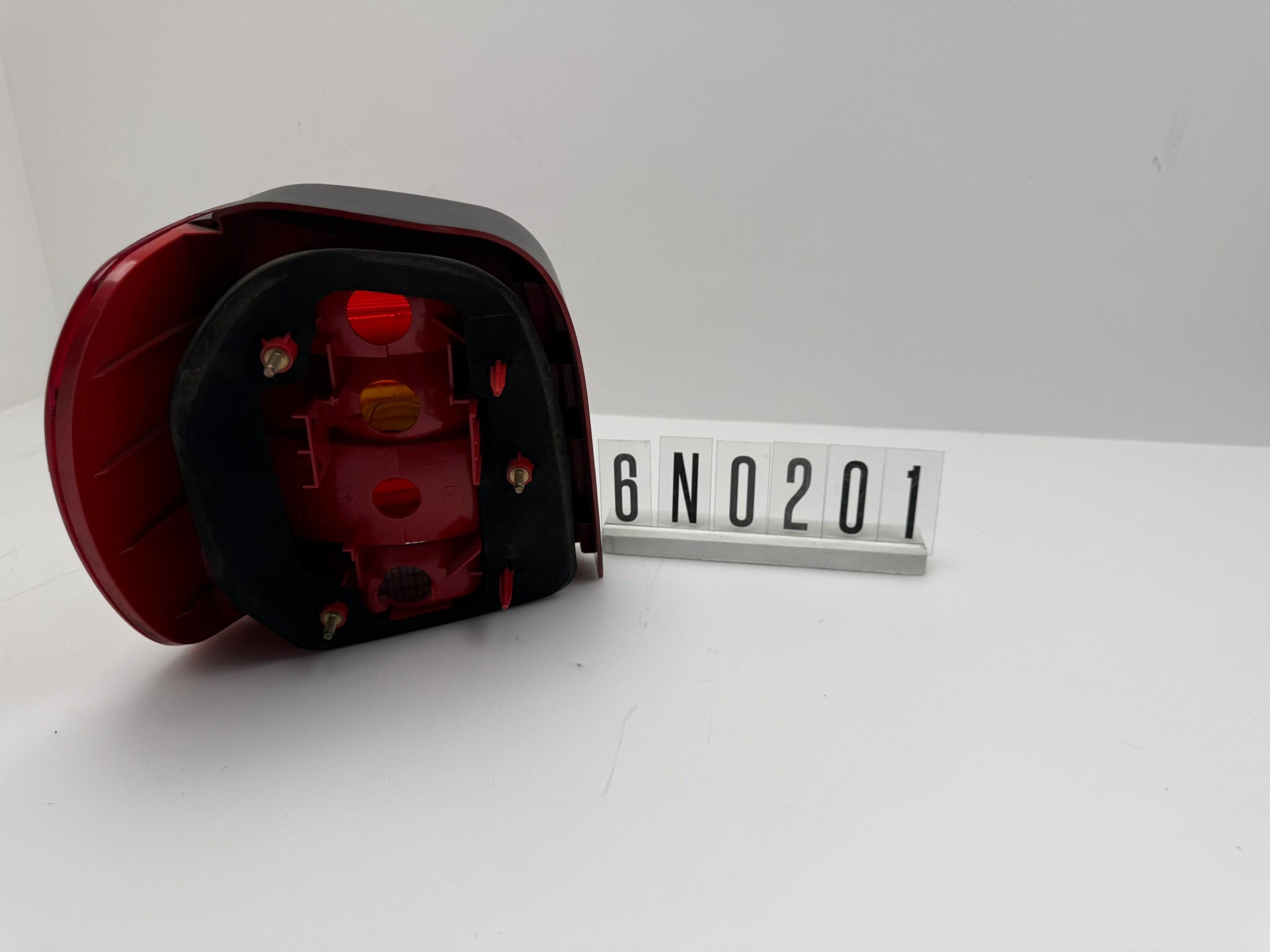 6N0 945 096H; 6N0 2 01; 284 VW Polo 6N2 Rückleuchte rechts