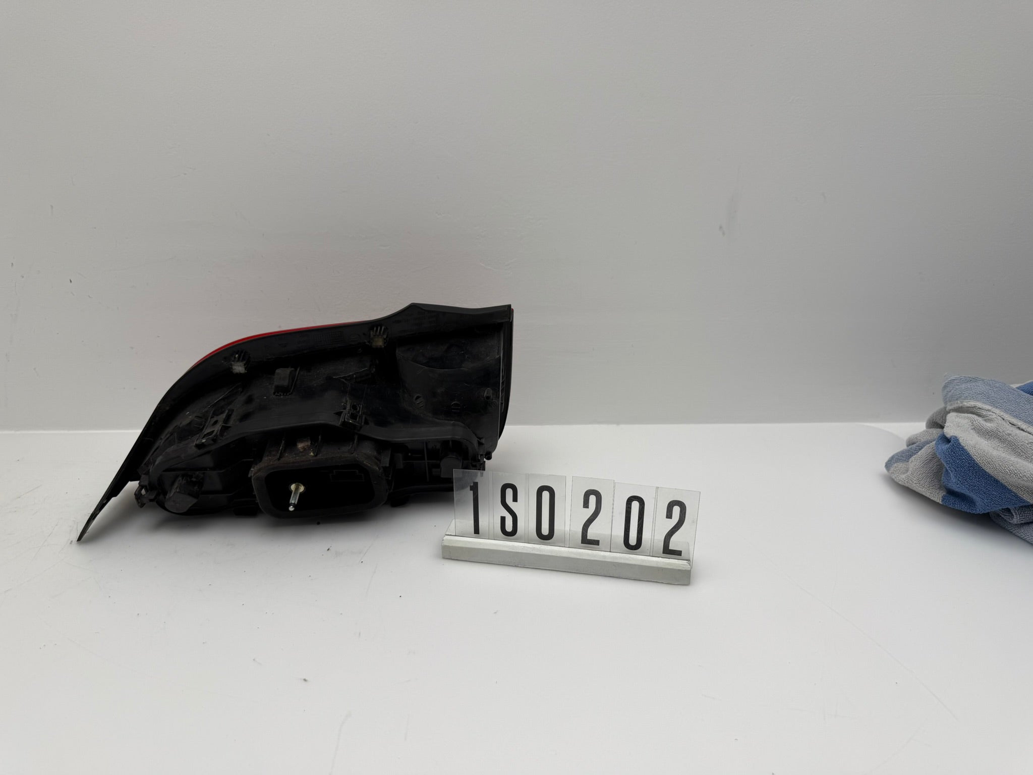 1S0 945 096 D; 1S0 2 02; 291 VW Up! Rückleuchte Links (Kopie)