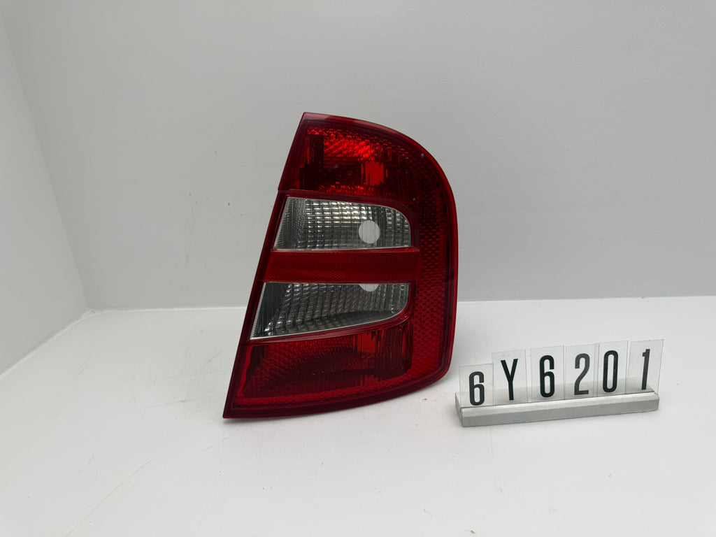 6Y6 945 096B; 6Y6 2 01; 295 SKODA FABIA MK1 Rückleuchte rechts