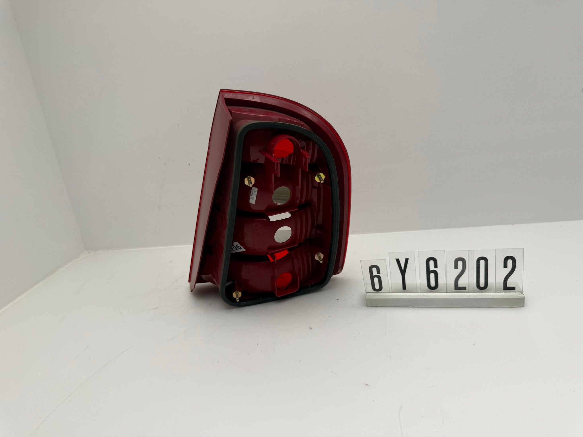 6Y6 945 095B; 6Y6 2 02; 296 SKODA FABIA MK1 Rückleuchte links