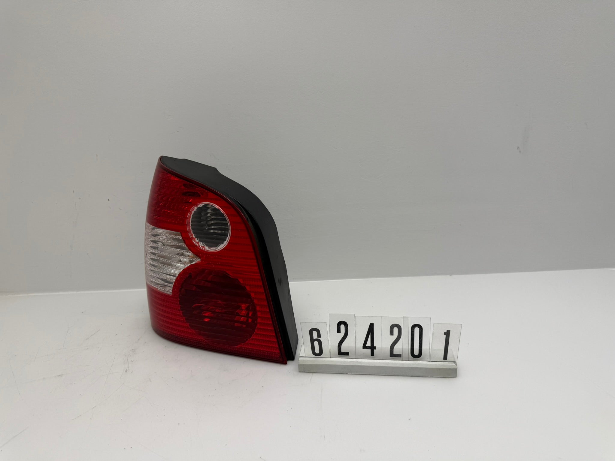 6Q6 945 095 G; 6Q6 2 01-02;  298-299 VW 9 N Polo 1.2 VOR Facelift Rückleuchte Links