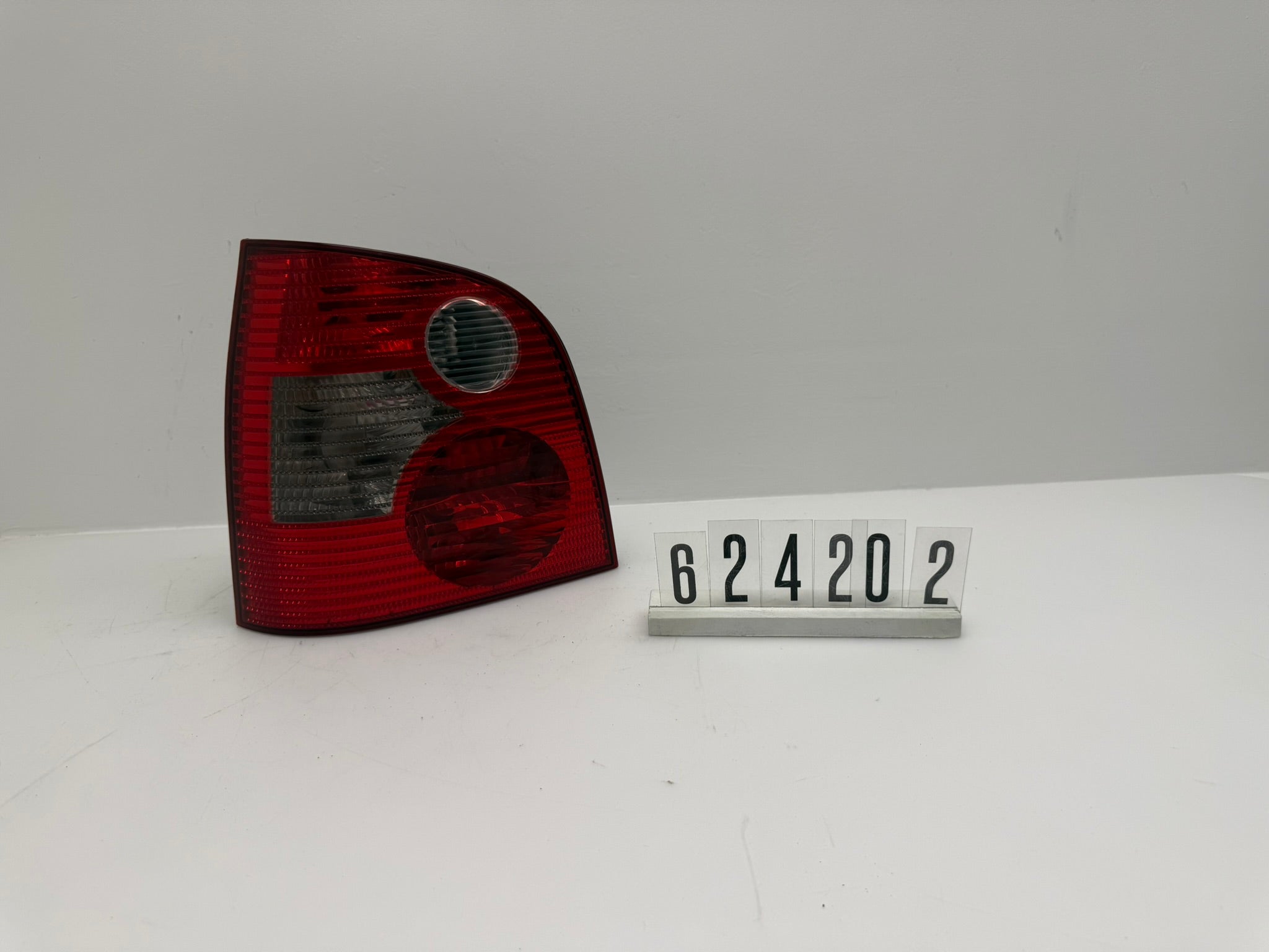 6Q6 945 095 G; 6Q6 2 01-02;  298-299 VW 9 N Polo 1.2 VOR Facelift Rückleuchte Links