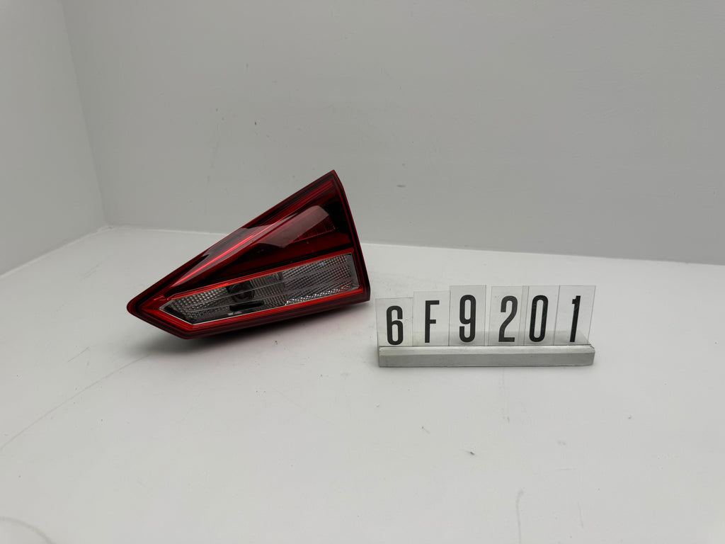 6F9 945 308 D; 6F9 2 01; 304 Seat Arona LED Rückleuchte rechts Innen