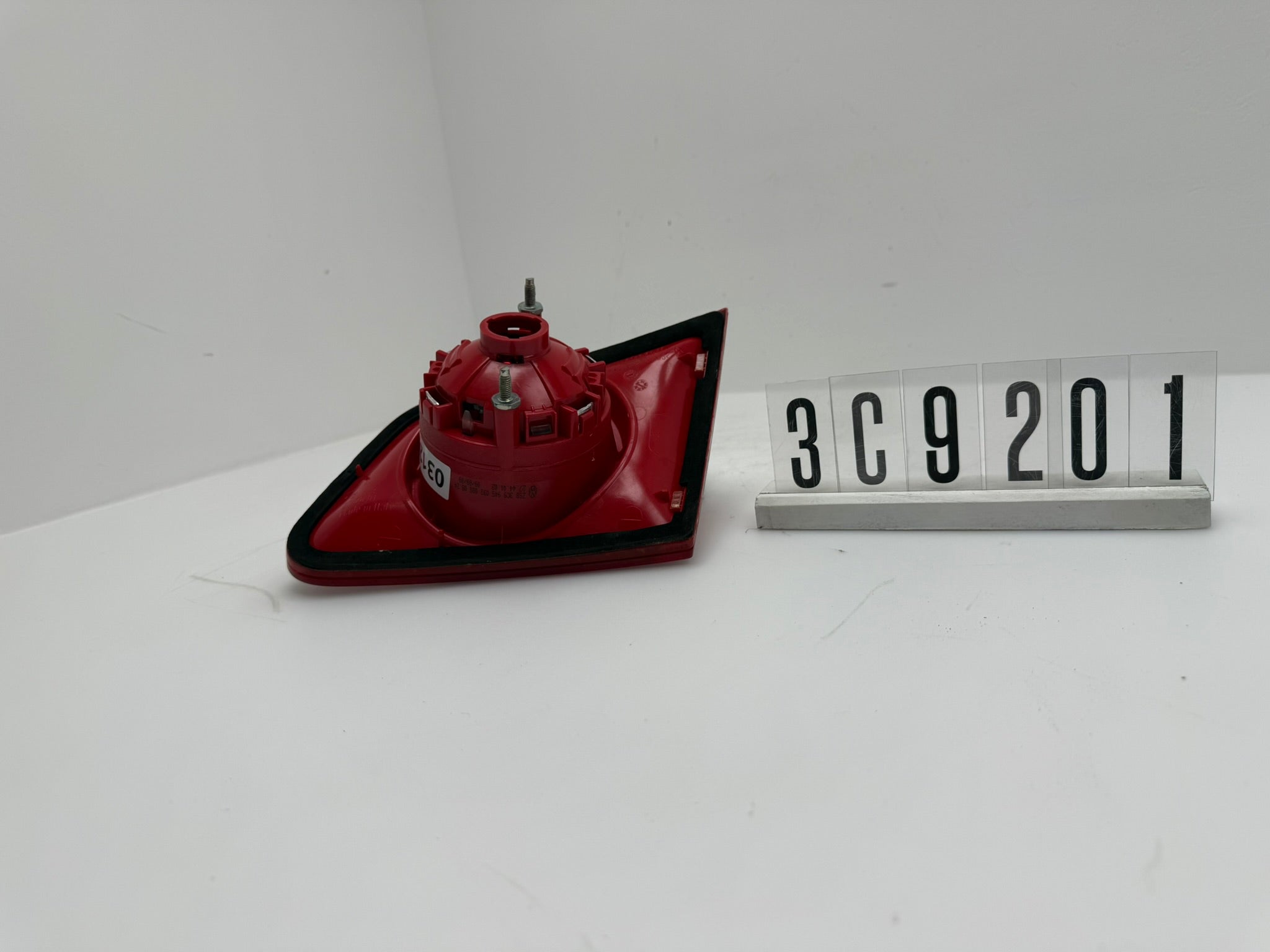 3C9 945 093; 3C9 2 02; 312VW Passat 3C Rückleuchte links innen