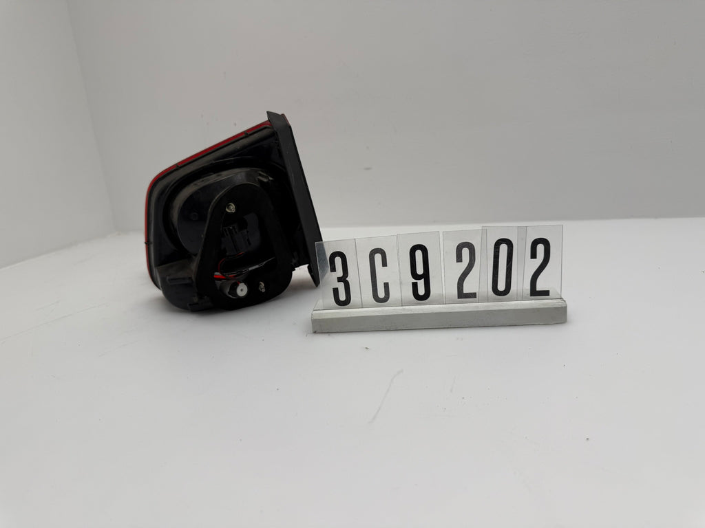 5N0945093B; 3C9 2 02; 313 VW Tiguan Rückleuchte links