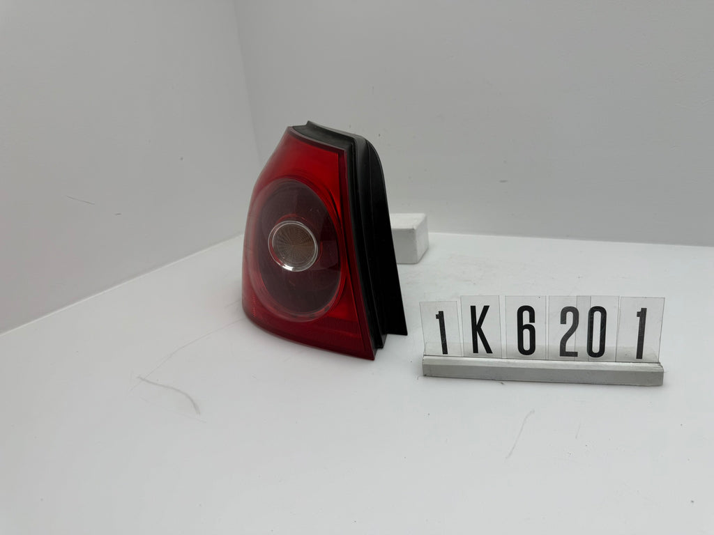 1K6 945 095N; 1K6 2 01; 314 VW GOLF V Rückleuchte rechts