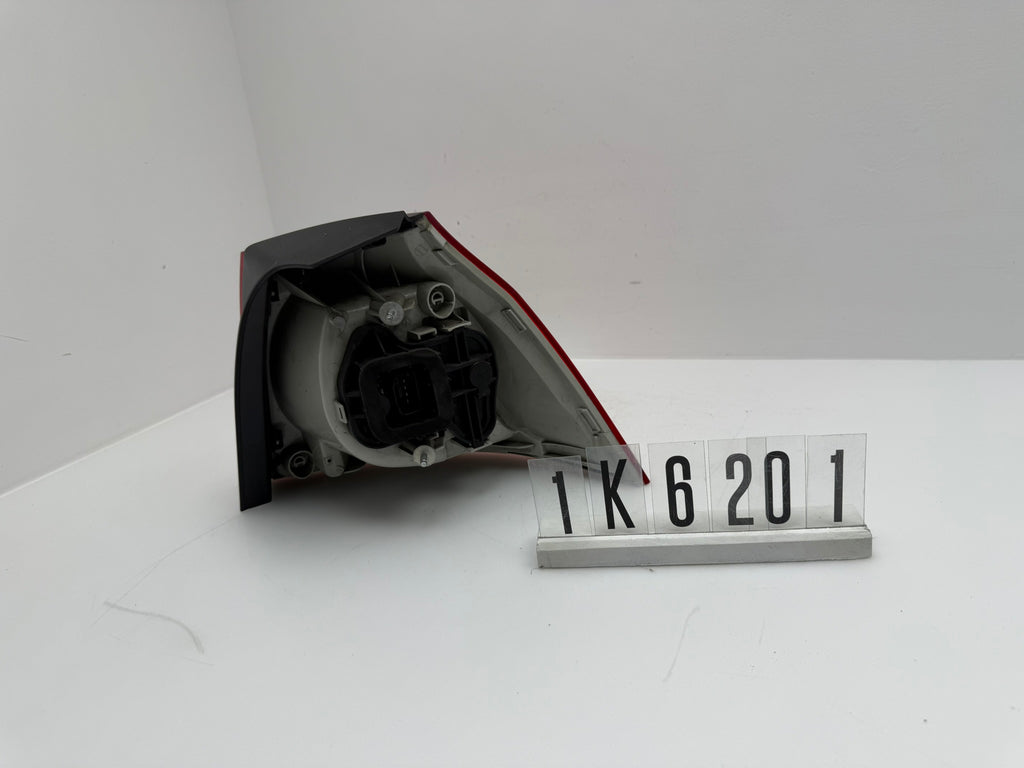 1K6 945 095N; 1K6 2 01; 314 VW GOLF V Rückleuchte rechts