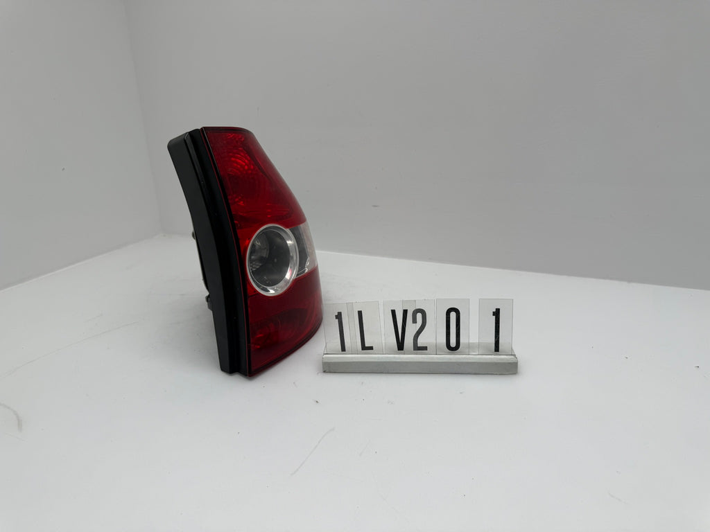 5Z0945096; 1LV 2 01; 322 VW Fox 5Z Rückleuchte rechts