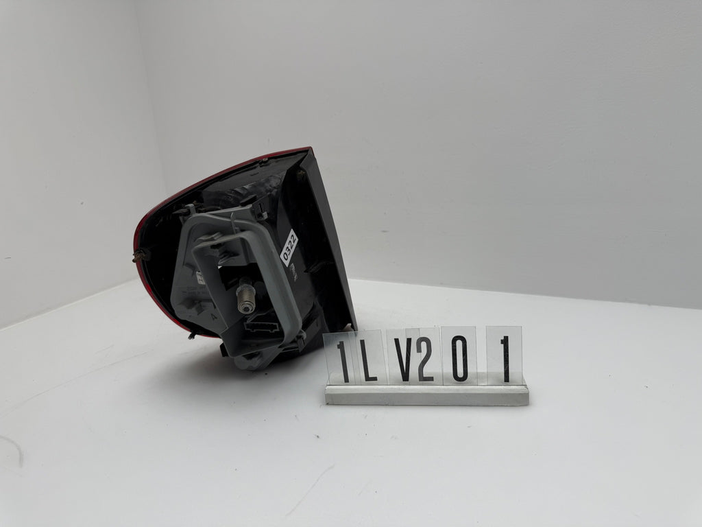 5Z0945096; 1LV 2 01; 322 VW Fox 5Z Rückleuchte rechts