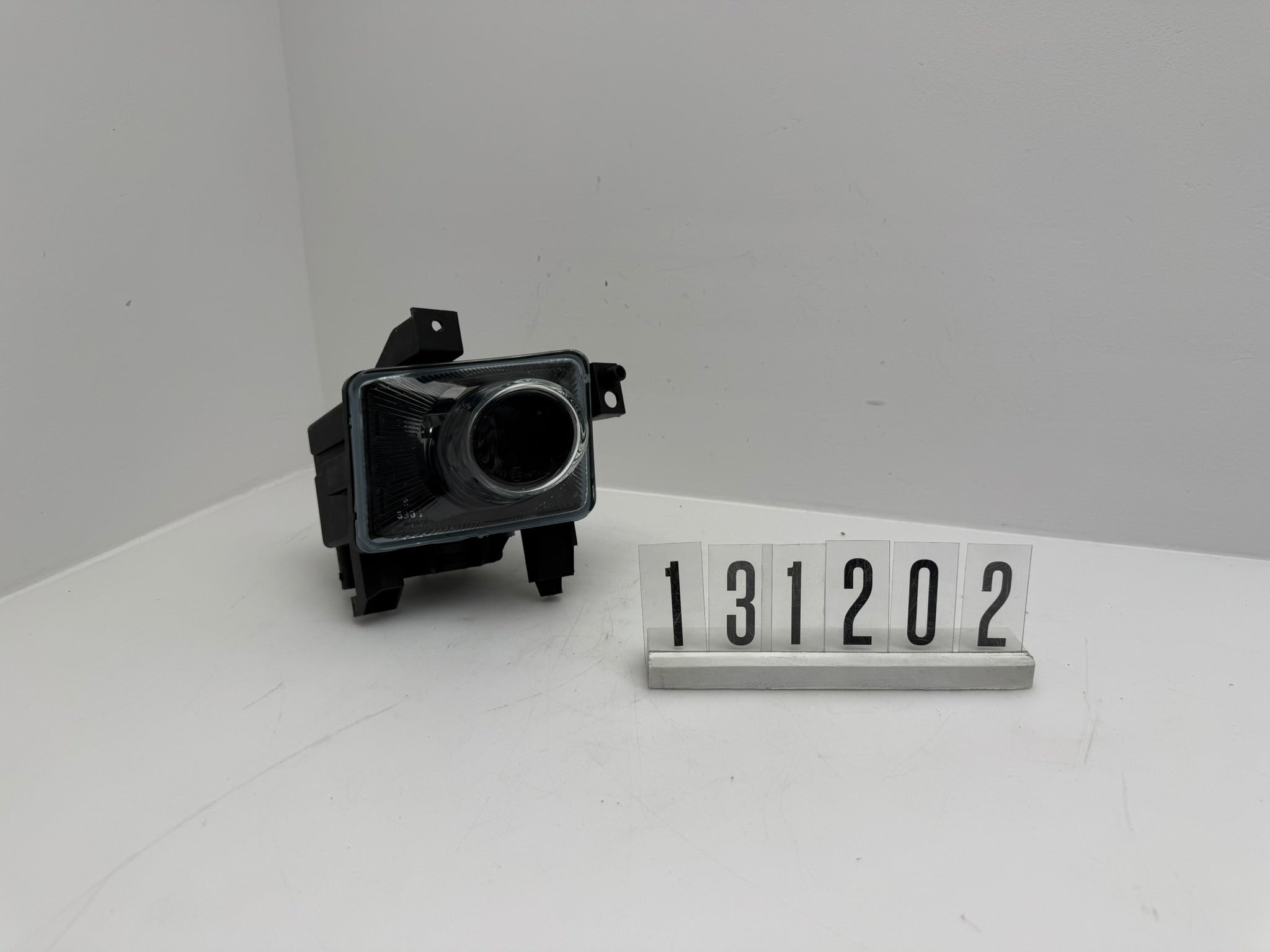5901100001 STO55218; 131 2 01-02; 324-325Opel Vectra C Nebelscheinwerfer rechts