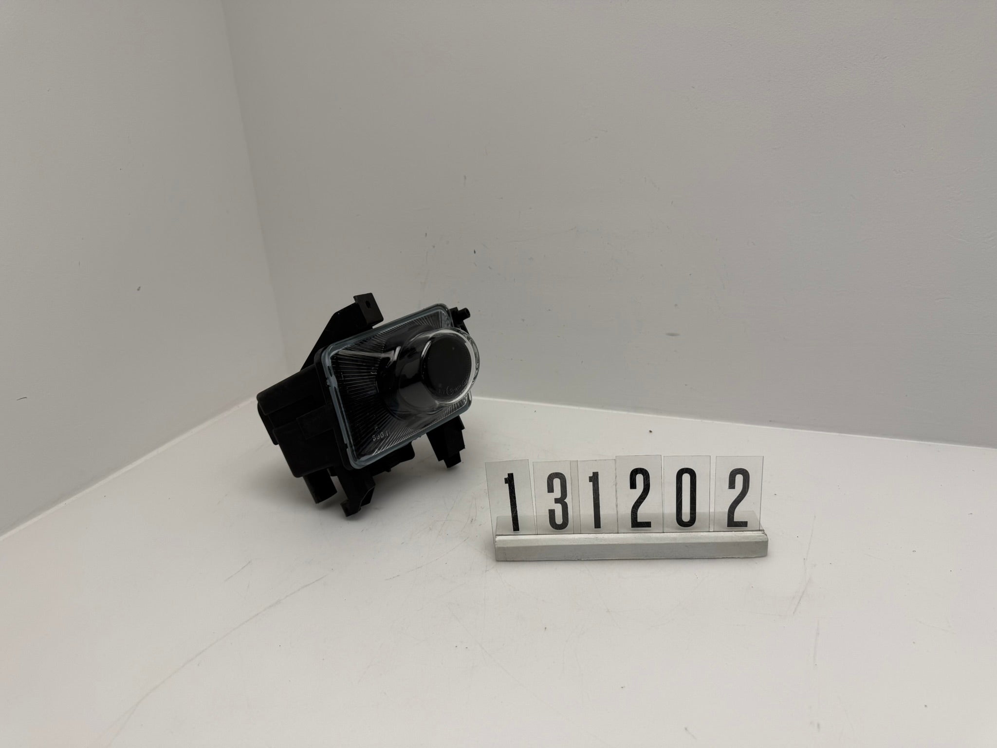 5901100001 STO55218; 131 2 01-02; 324-325Opel Vectra C Nebelscheinwerfer rechts