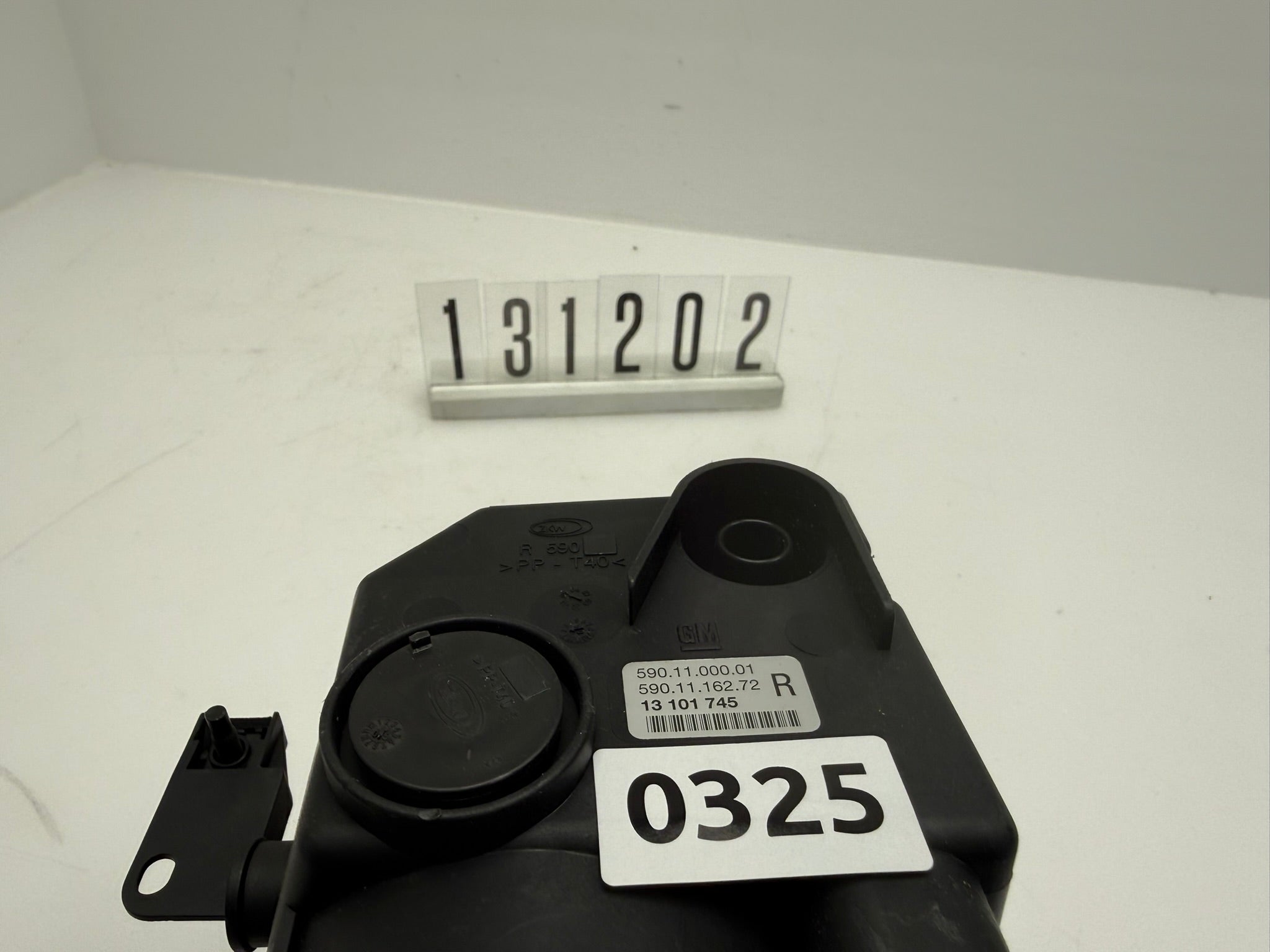 5901100001 STO55218; 131 2 01-02; 324-325Opel Vectra C Nebelscheinwerfer rechts