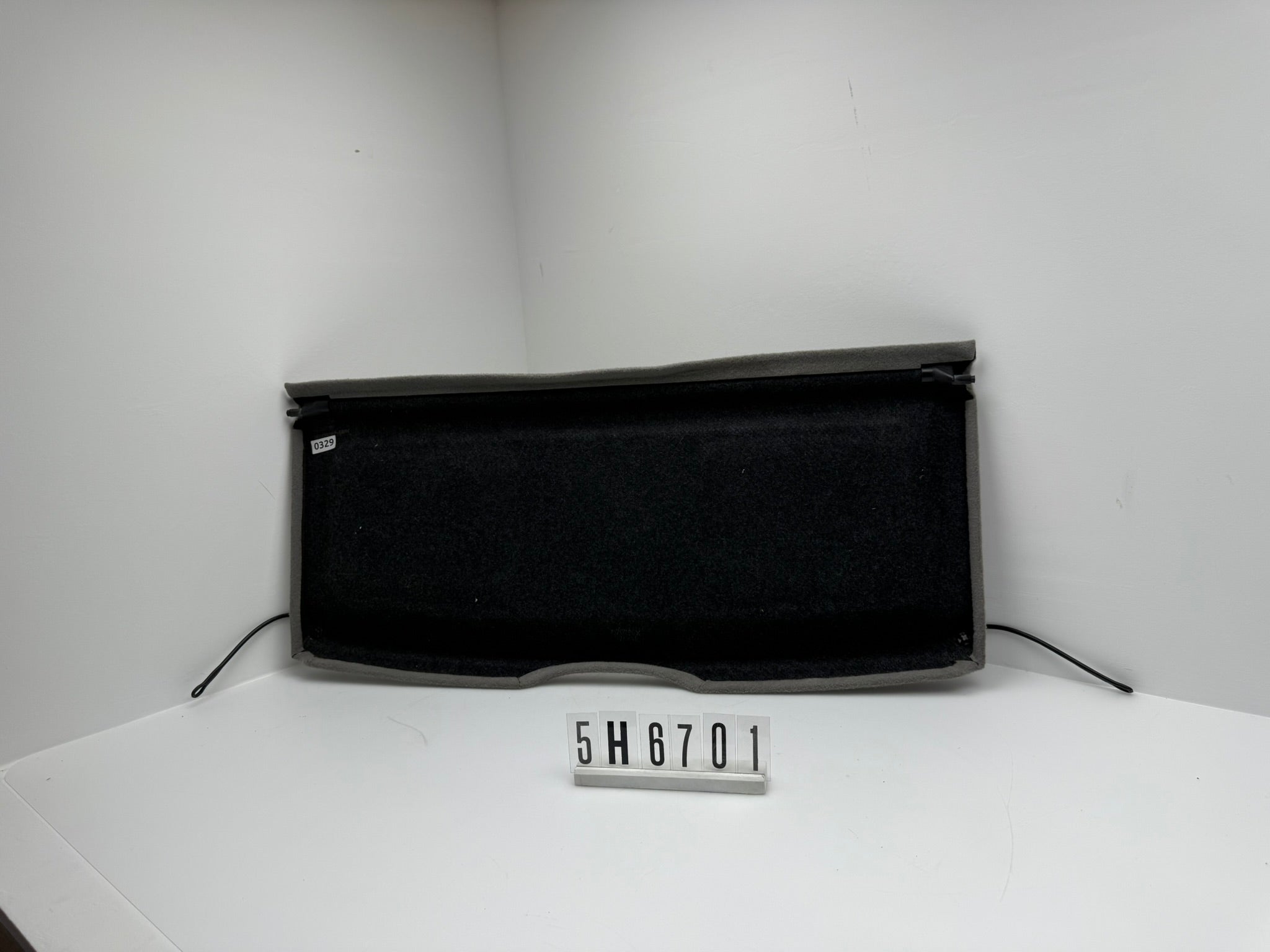 6N037769; 5H6 7 01; 329 VW Polo 6N2 Hutablage Laderaumabdeckung