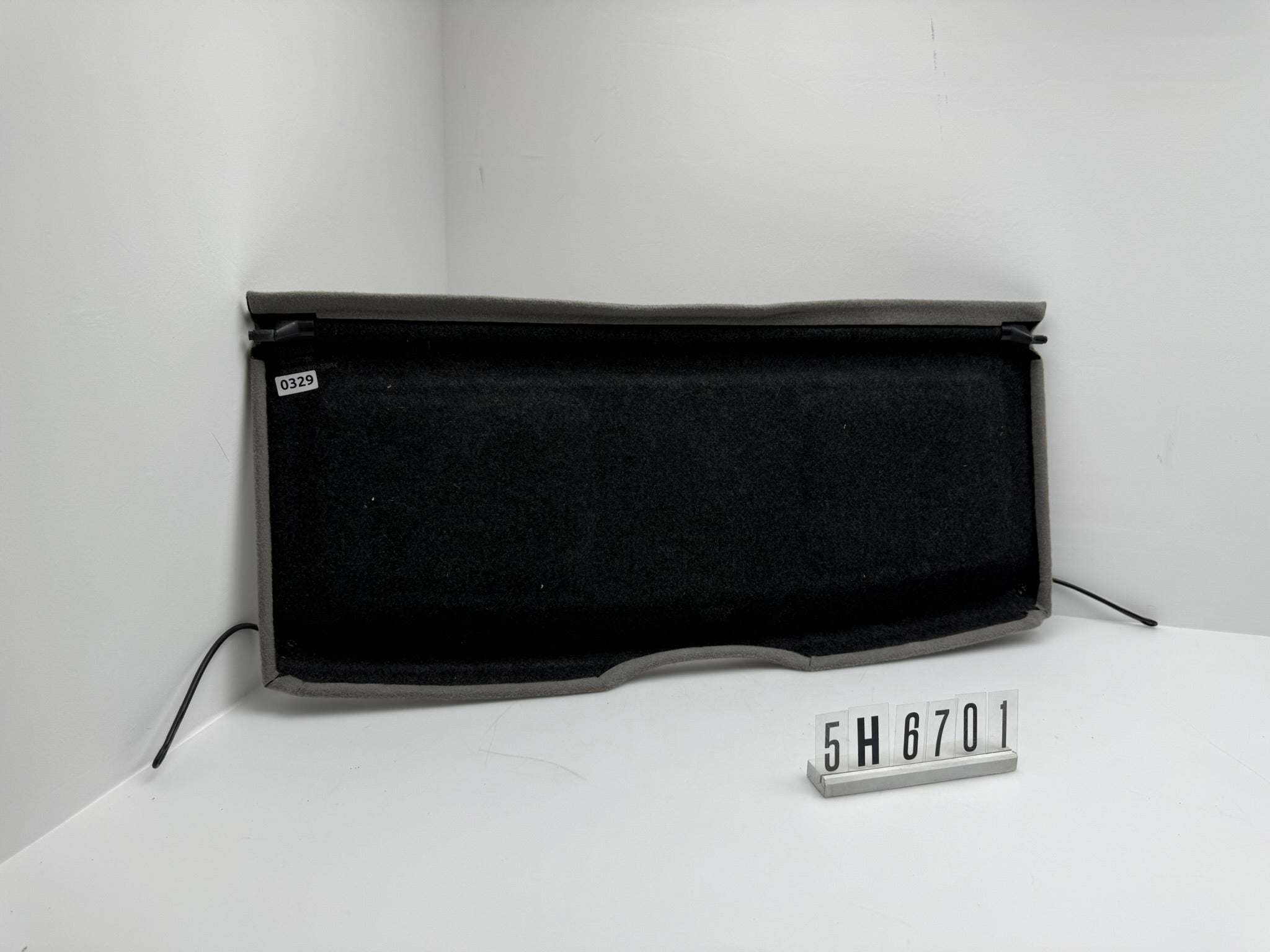 6N037769; 5H6 7 01; 329 VW Polo 6N2 Hutablage Laderaumabdeckung