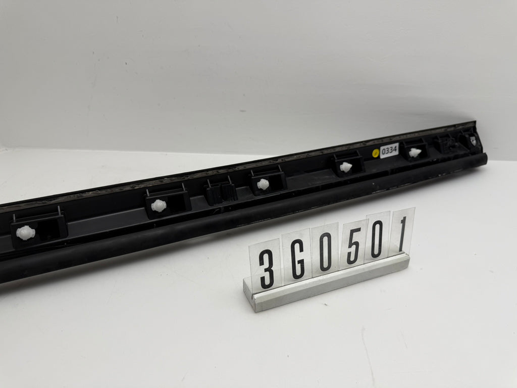 3G0.854.900.C; 3G0 5 01; 334 VW Passat 3G Alltrack Abdeckung Leiste vorne rechts