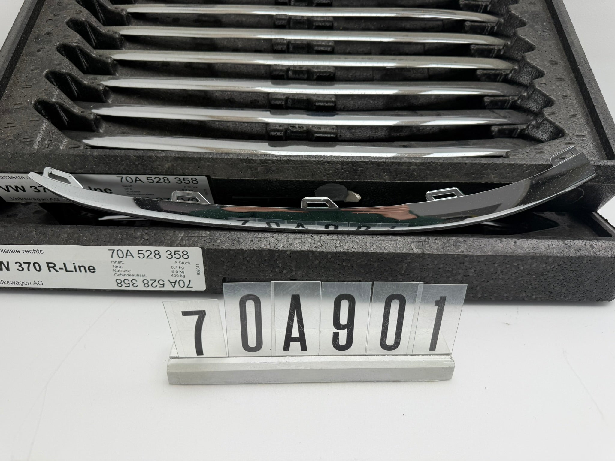 5G0 853 764 A / 70A 528 358; 70A 9 01; 336 VW GOLF MK7 Chromleiste