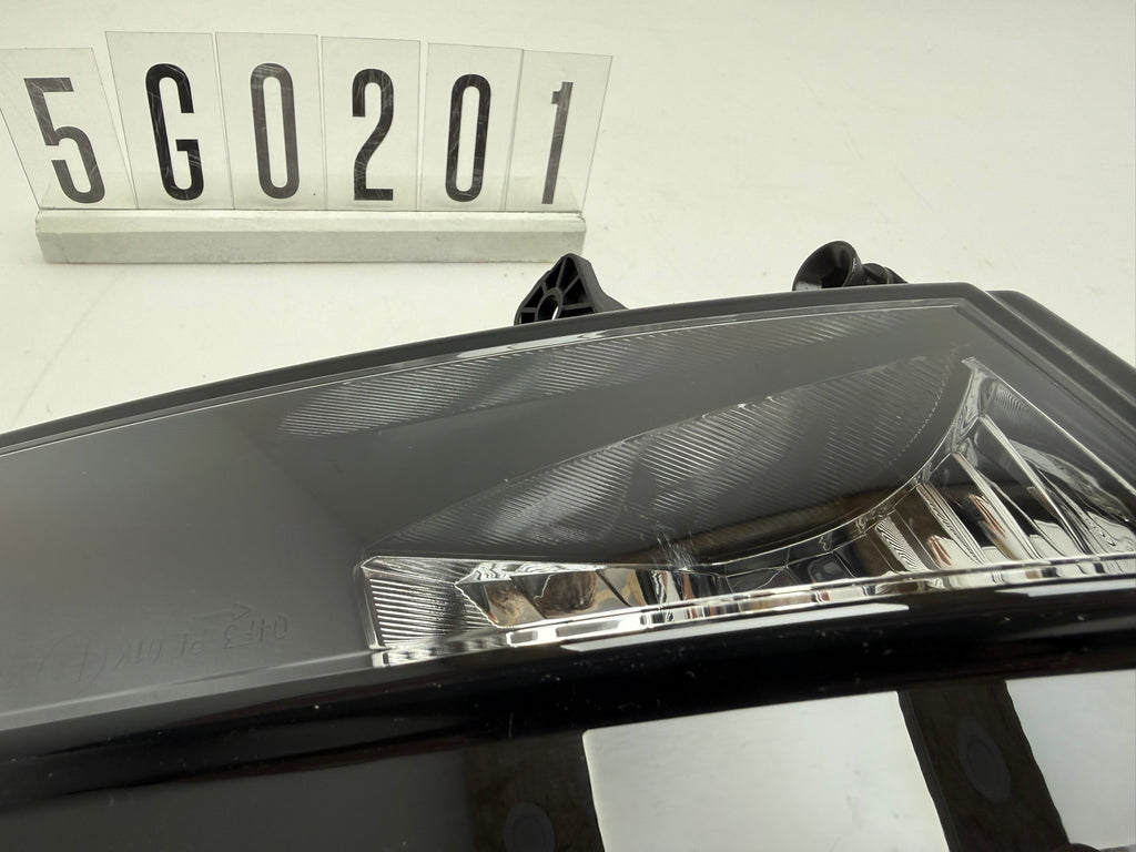 5G0.941.662   /   1ND  011.223-02; 5G0 2 01-04; 338-341 VW GOLF 7 (VII) Nebelscheinwerfer vorne rechts