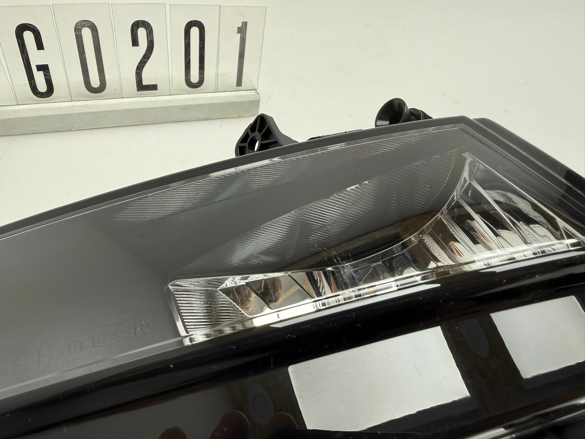 5G0.941.662   /   1ND  011.223-02; 5G0 2 01-04; 338-341 VW GOLF 7 (VII) Nebelscheinwerfer vorne rechts