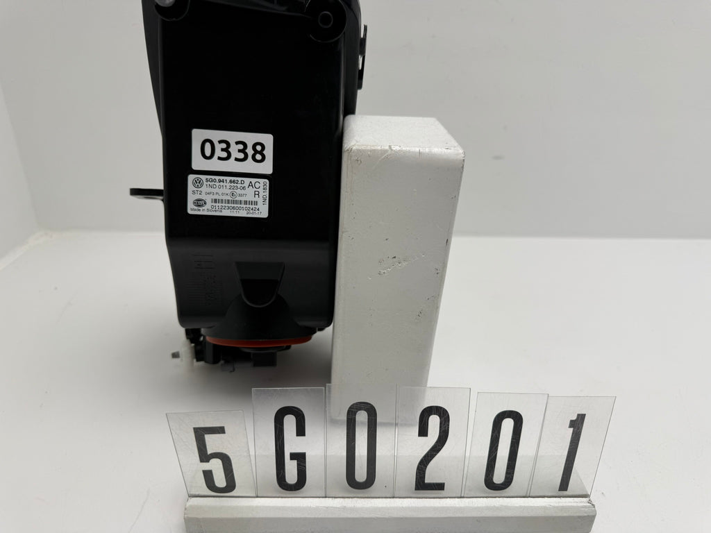 5G0.941.662   /   1ND  011.223-02; 5G0 2 01-04; 338-341 VW GOLF 7 (VII) Nebelscheinwerfer vorne rechts