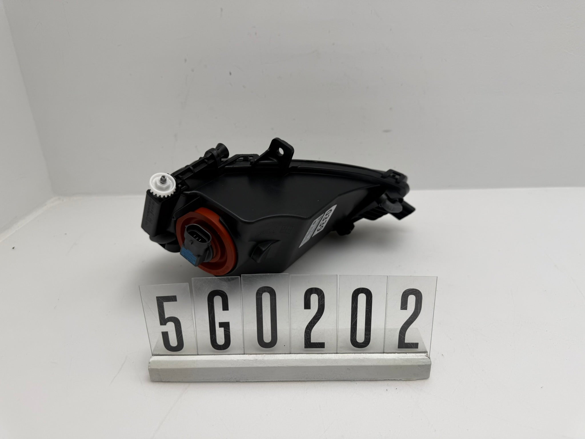 5G0.941.662   /   1ND  011.223-02; 5G0 2 01-04; 338-341 VW GOLF 7 (VII) Nebelscheinwerfer vorne rechts