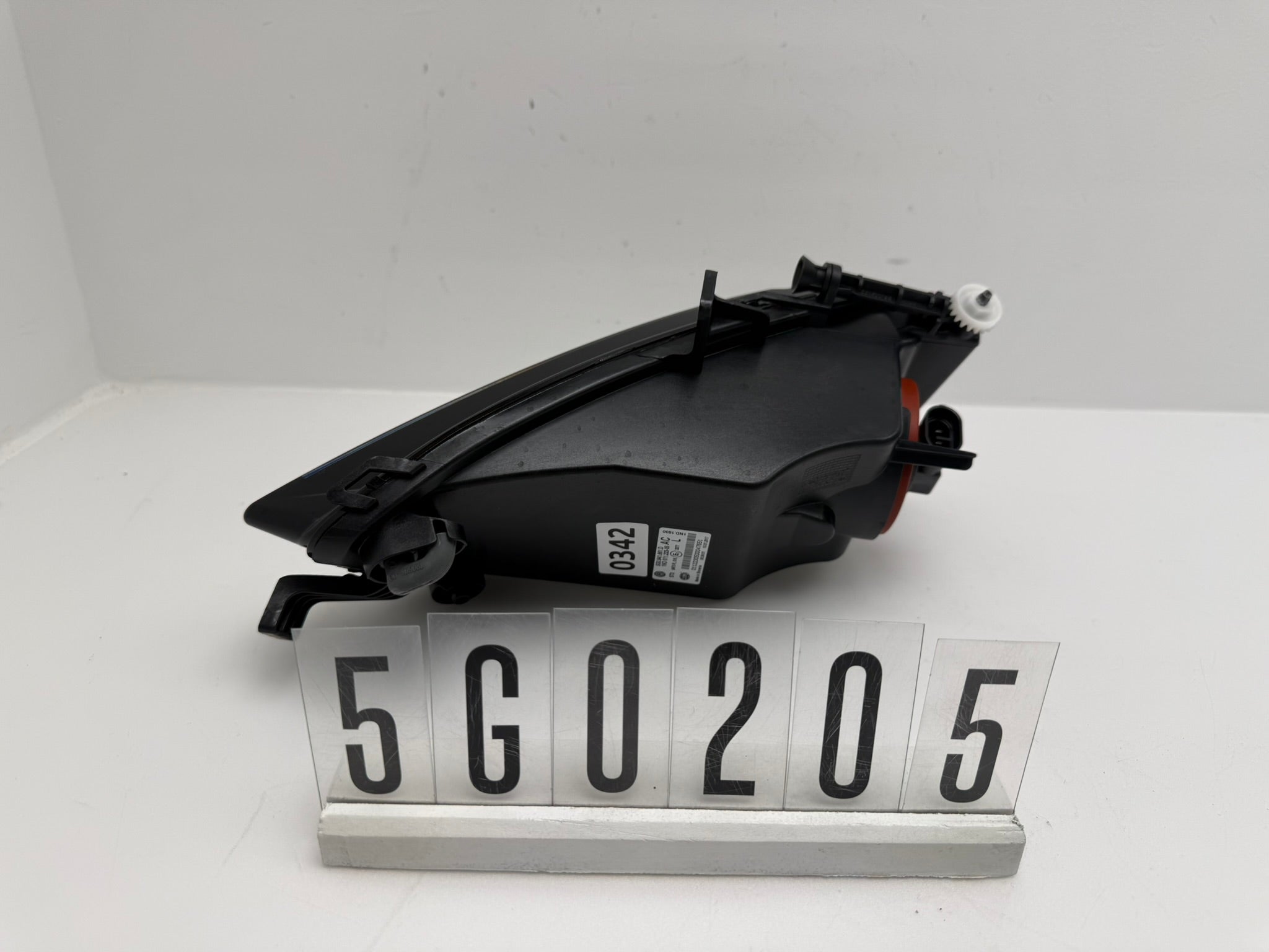 5G0.941.661   /   1ND  011.223-05; 5G0 2 06; 343 VW GOLF 7 (VII) Nebelscheinwerfer vorne rechts (Kopie)