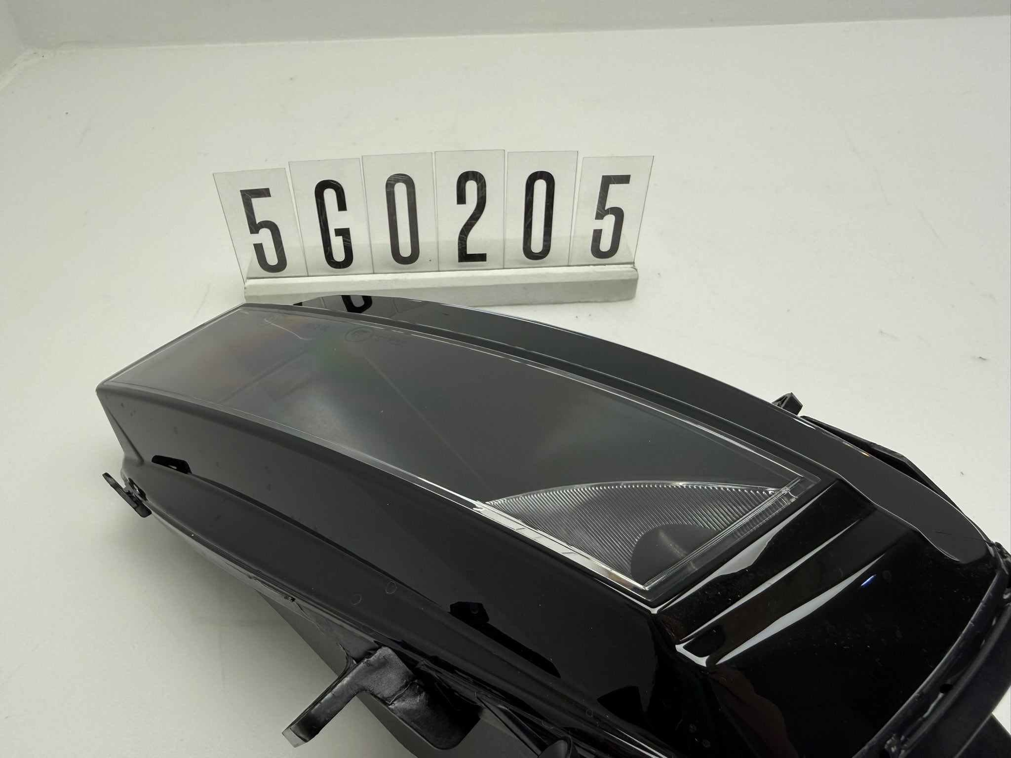 5G0.941.661   /   1ND  011.223-05; 5G0 2 06; 343 VW GOLF 7 (VII) Nebelscheinwerfer vorne rechts (Kopie)