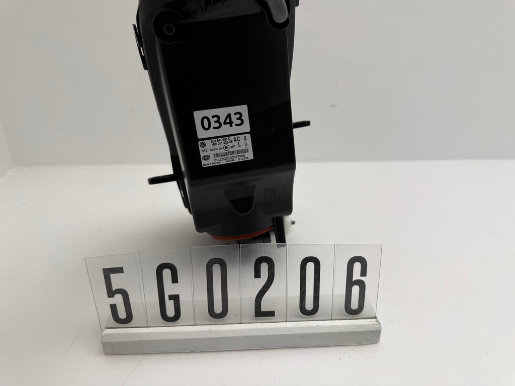 5G0.941.661   /   1ND  011.223-05; 5G0 2 06; 343 VW GOLF 7 (VII) Nebelscheinwerfer vorne rechts (Kopie)