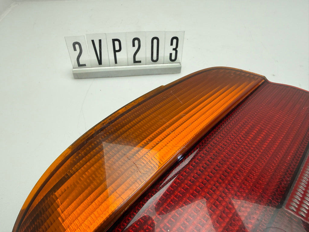 2VP 007 240-01, 347,  BMW E39 Rückleuchte Links