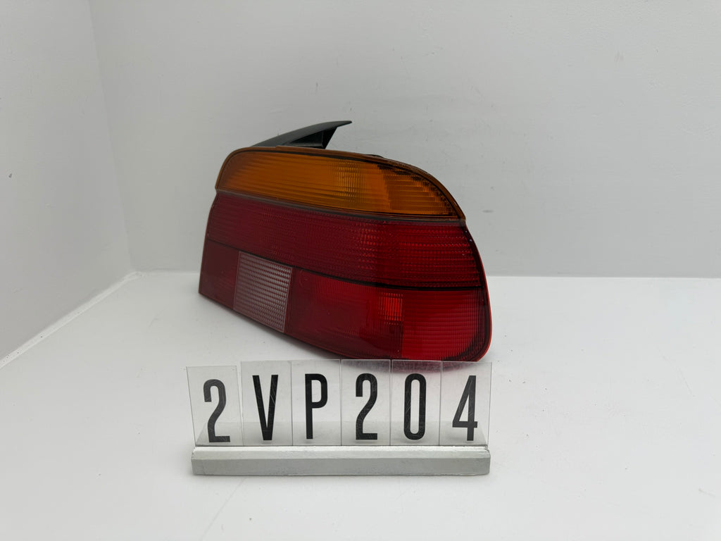 2VP 007 240-02, 348,  BMW E39 Rückleuchte Links