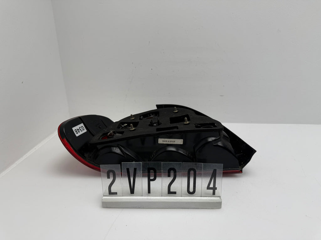 2VP 007 240-02, 348,  BMW E39 Rückleuchte Links