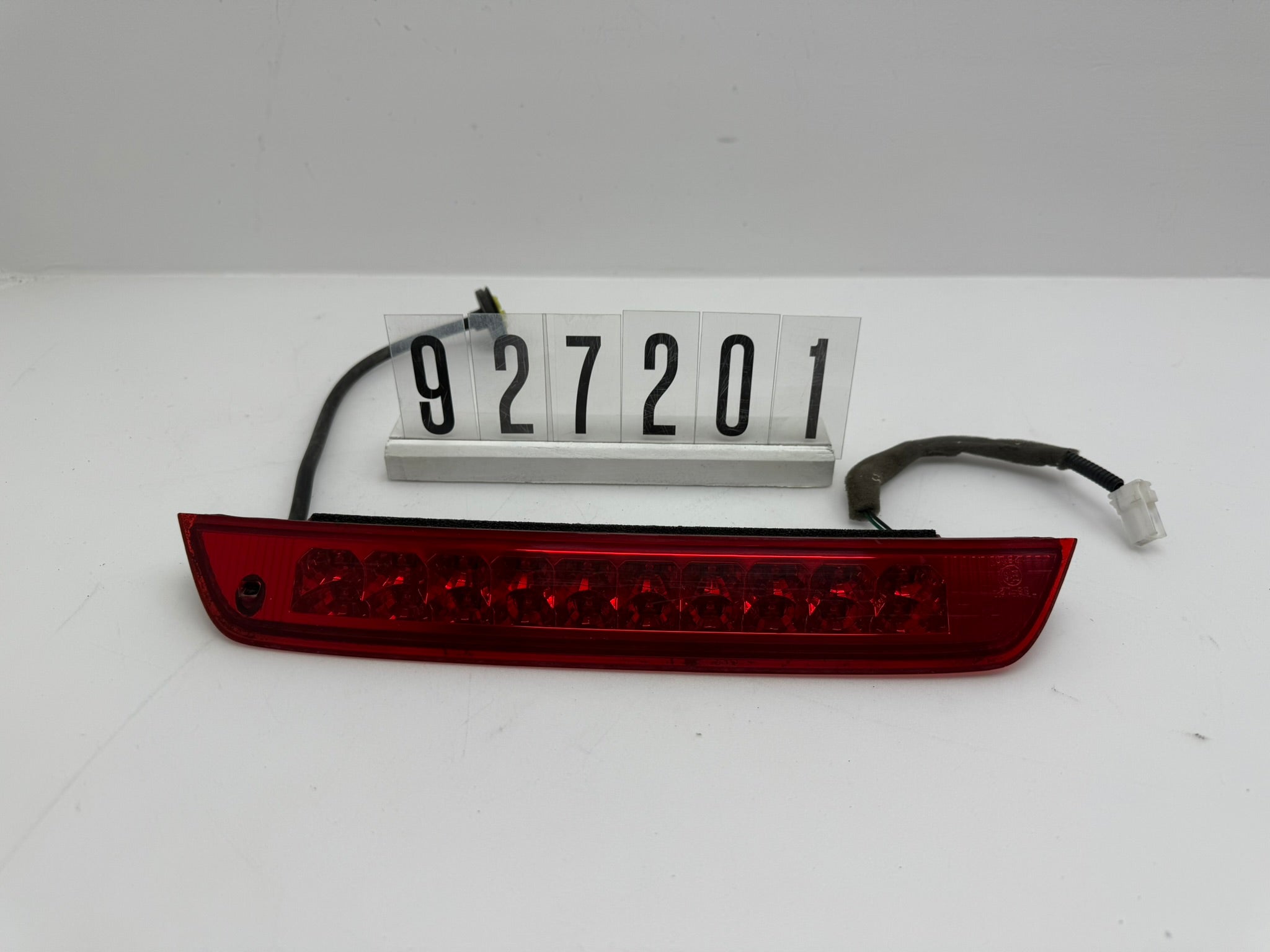 92700-2Y0, 354, HYUNDAI IX35 Bremsleuchte Mitte